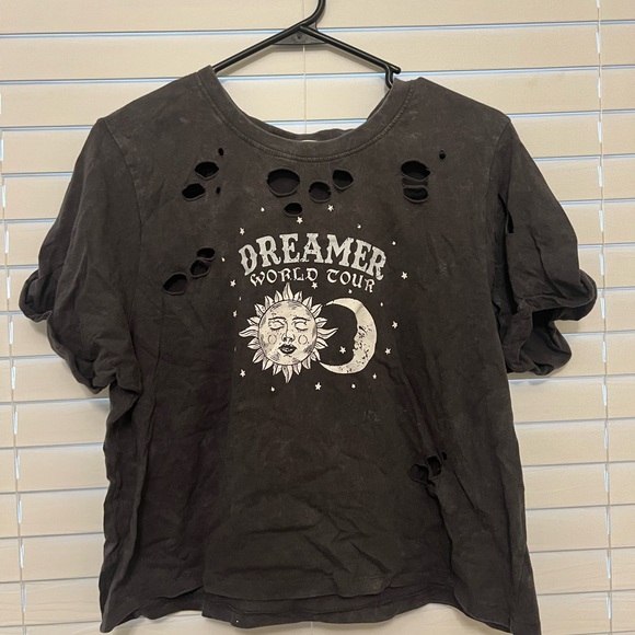 Dreamer World Tour Cropped Shirt - Picture 1 of 3